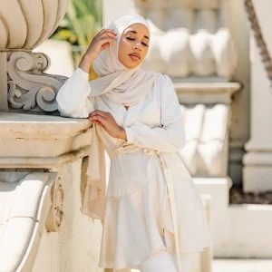 Elegant Puff-Sleeve Maxi Dress